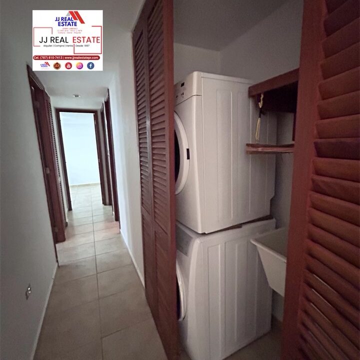 3E4FA530-16F7-4D73-AAA8-9B1CD8A7FC72